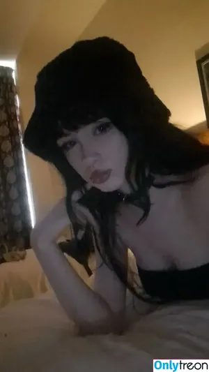 Fendirr / Fendrvvx / Yazoohoo nude photo #0027