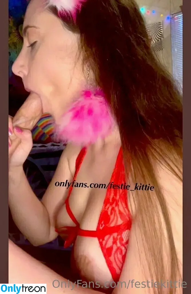 festiekittie nude photo #0058 (festie_kittie)