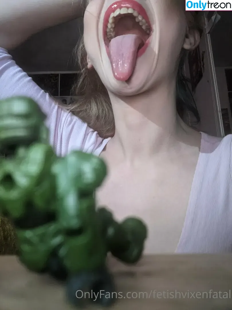 Fetish Vixen nude photo #0057 (Mhysa / fetishvixen / mhysagoddess)