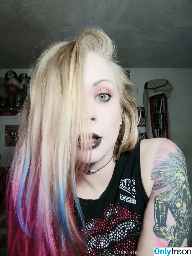 Fetish Vixen nude photo #0088 (Mhysa / fetishvixen / mhysagoddess)