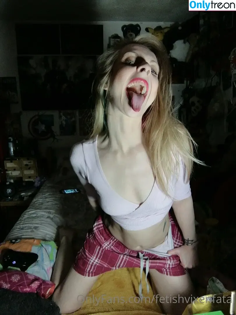 Fetish Vixen nude photo #0090 (Mhysa / fetishvixen / mhysagoddess)