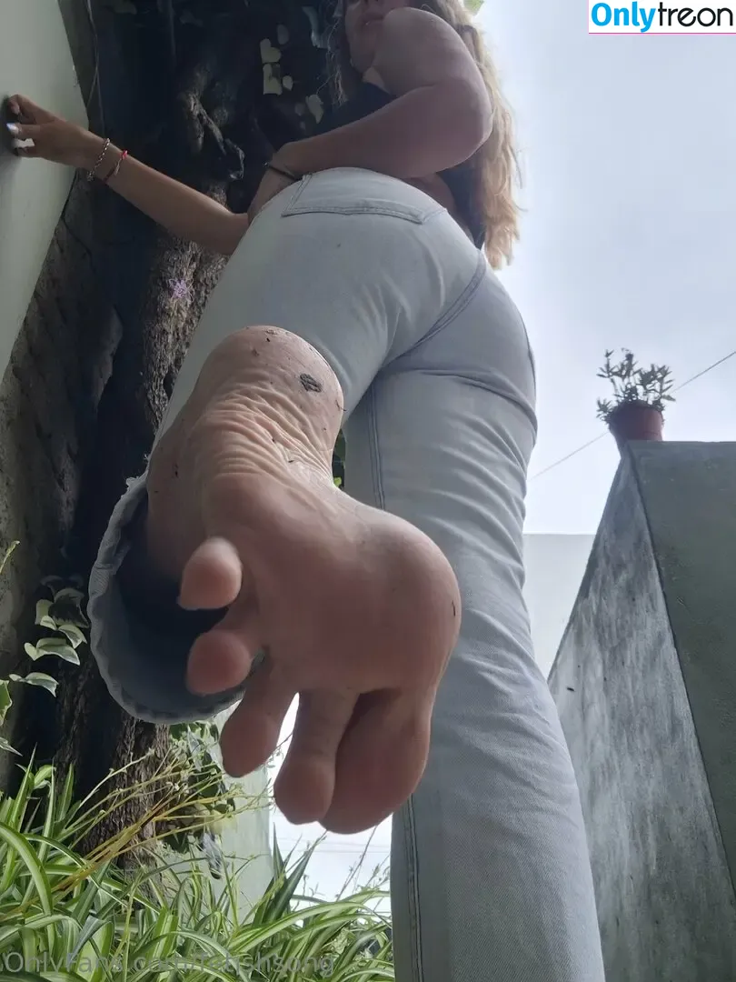 fetishsong nude photo #0900 (itsyourfetish)