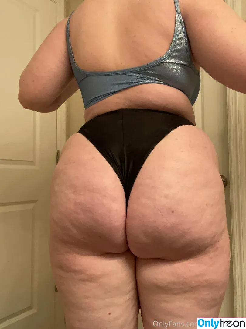 ffabellylover nude photo #0003 (anotherbellylover)