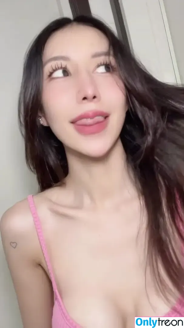 fffrofaizzz nude photo #0613 (frofaizzz)