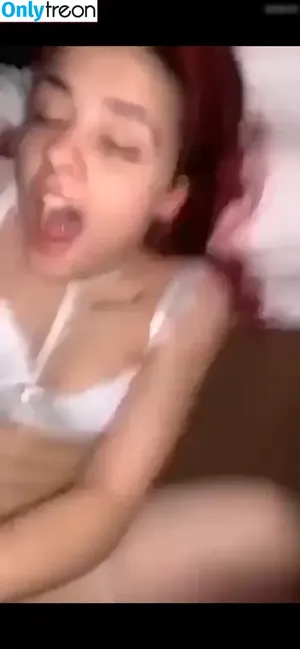  nude photo #0001