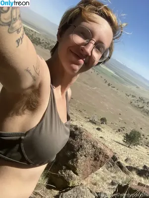  nude photo #0005