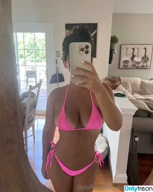 filthymaddy / themaddybaddie nude photo #0002