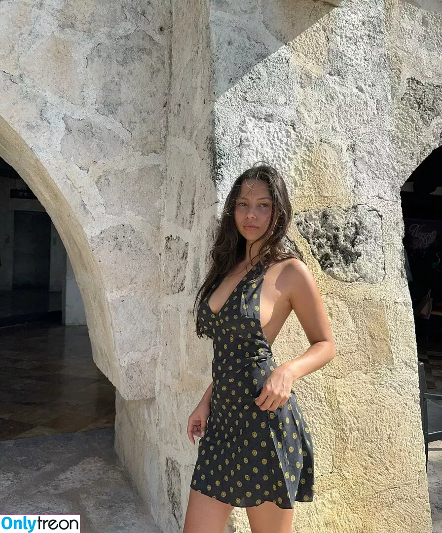 Fiona Barron nude photo #0144 (fiona.bl)