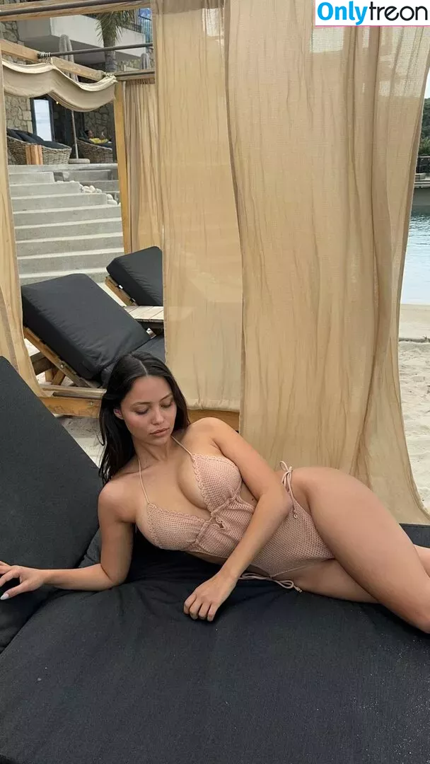 Fiona Barron nude photo #0321 (fiona.bl)