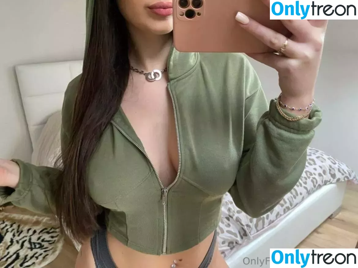 Fiona Duraku nude photo #0044 (fiona.drk)