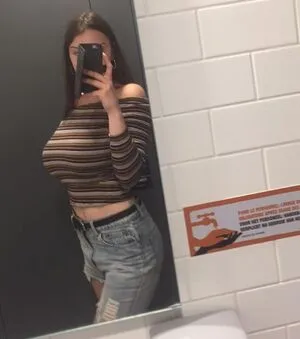 Fiona / _allison_fiona_ / fionaallison / fiosrs nude photo #0117