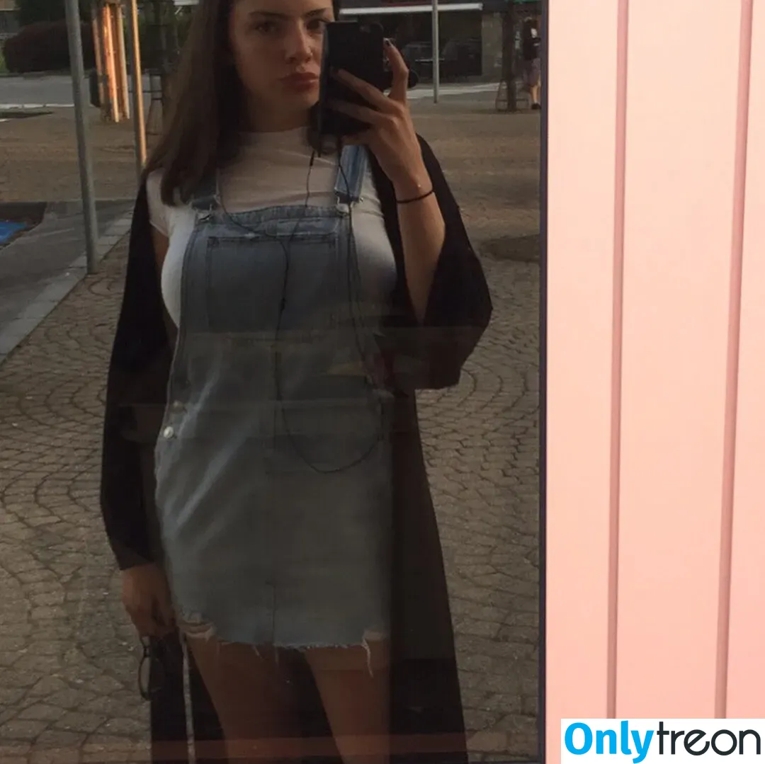Fiona nude photo #0138 (_allison_fiona_ / fionaallison / fiosrs)
