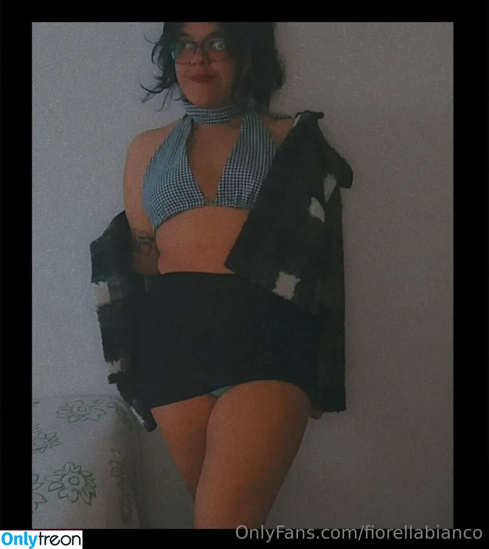 fiorellabianco nude photo #0010 (fiorellabianco)