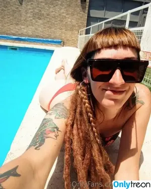 FireRasta nude photo #0030
