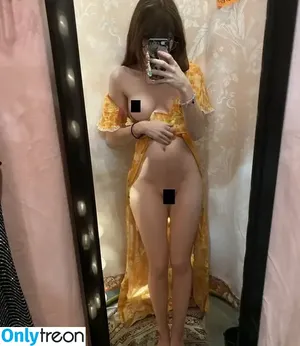 fishtanklive / fishtank.live nude photo #0018