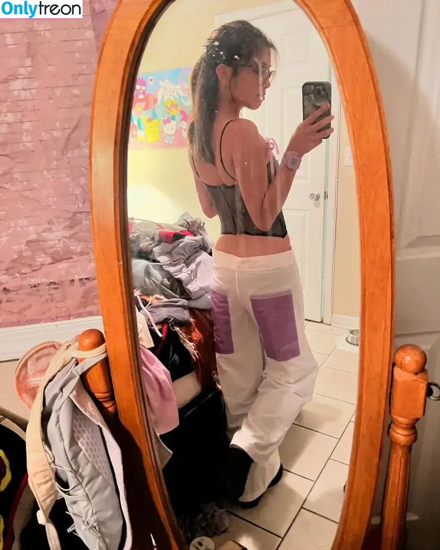 fishtanklive nude photo #0064 (fishtank.live)