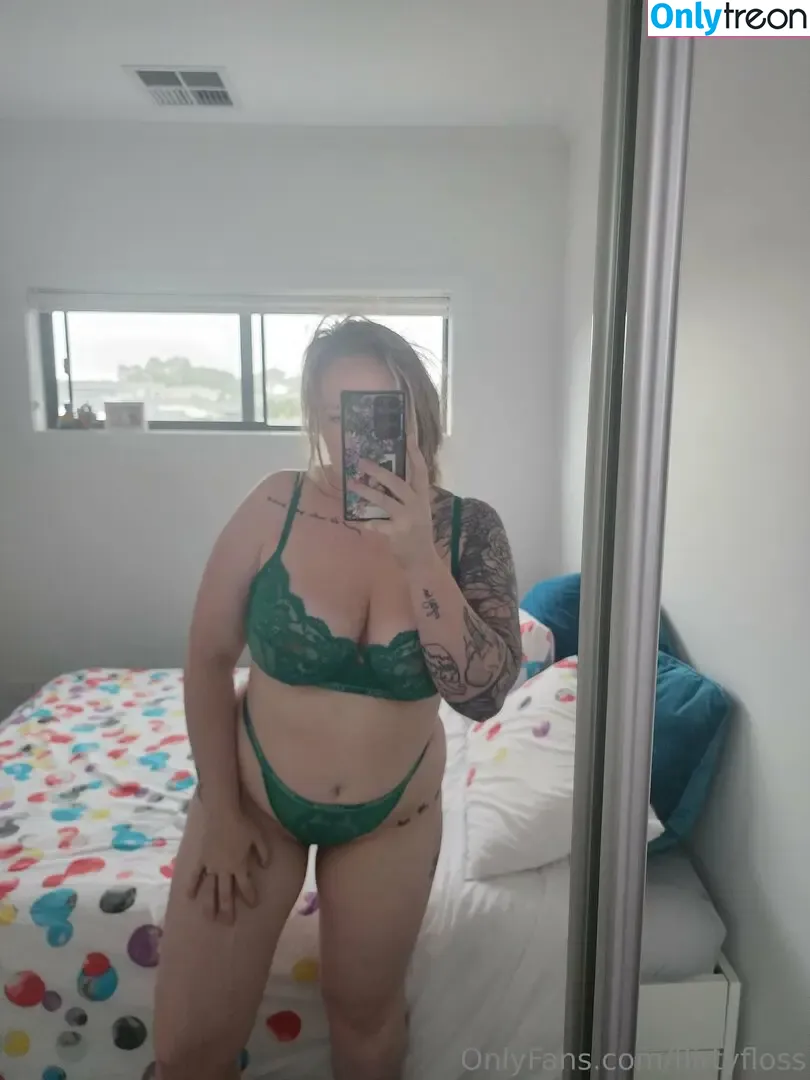 flirtyfloss nude photo #0001 (flirtyfloss)