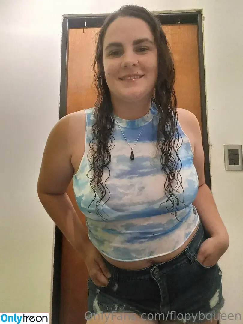 flopybqueen nude photo #0010 (flopybqueen)