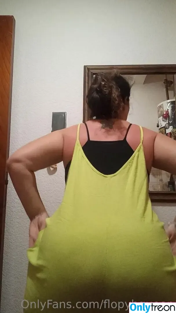 flopybqueen nude photo #0023 (flopybqueen)