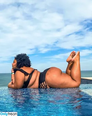 Flora Cruz / floracruzoficial / tianacruz nude photo #0006