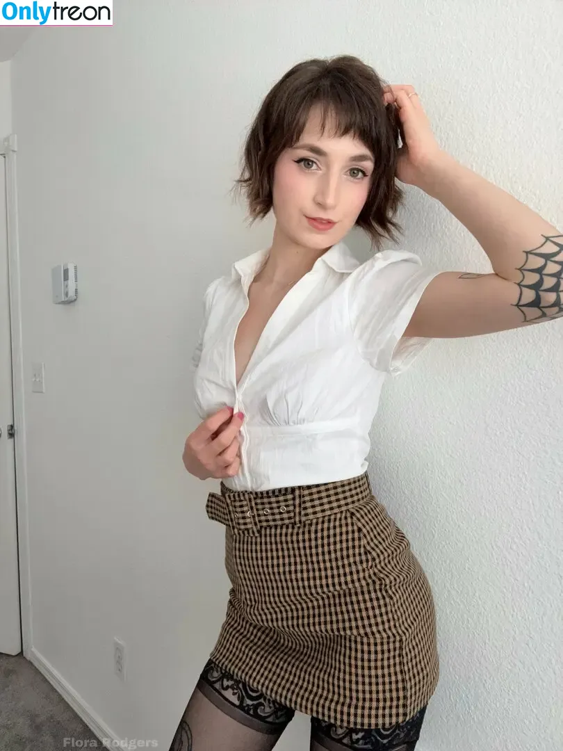 florarodgers nude photo #0477 (floraxrodgers)