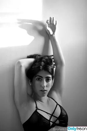  nude photo #0001