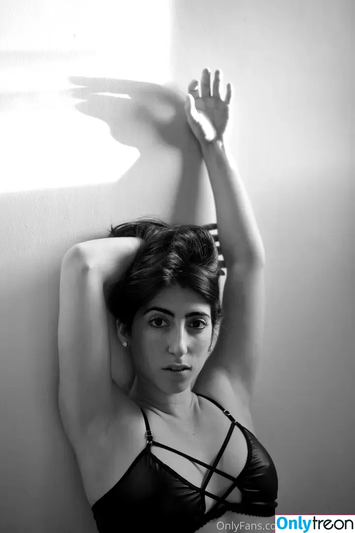 florcolectiver nude photo #0001 (florcolectiver)