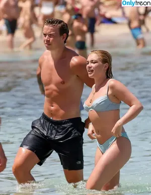 Florence Pugh / florencepugh nude photo #0029