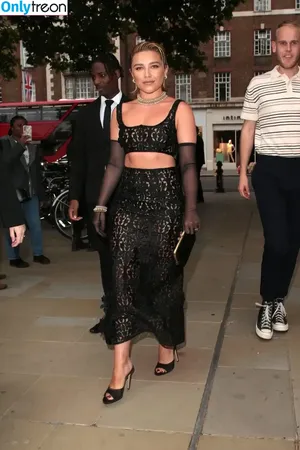 Florence Pugh / florencepugh nude photo #0055