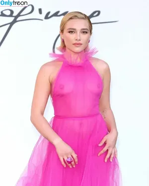 Florence Pugh / florencepugh nude photo #0070
