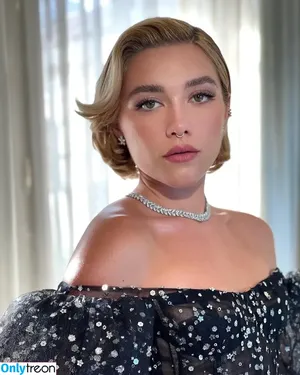 Florence Pugh / florencepugh nude photo #0120