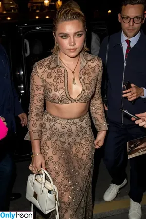Florence Pugh / florencepugh nude photo #0127