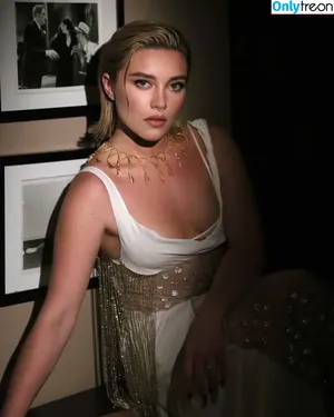 Florence Pugh / florencepugh nude photo #0174