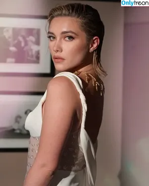 Florence Pugh / florencepugh nude photo #0178