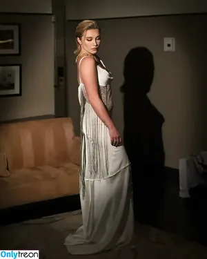Florence Pugh / florencepugh nude photo #0182