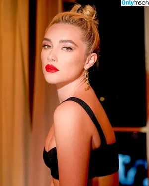 Florence Pugh / florencepugh nude photo #0184