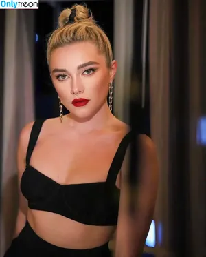 Florence Pugh / florencepugh nude photo #0185