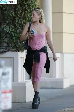 Florence Pugh / florencepugh nude photo #0193