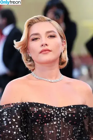 Florence Pugh / florencepugh nude photo #0219
