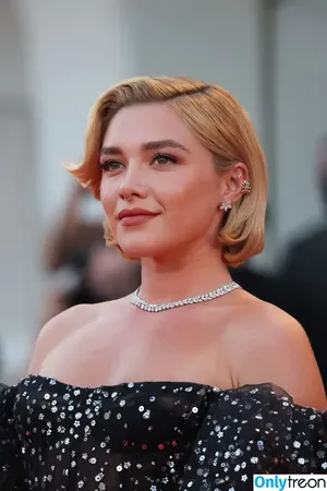 Florence Pugh / florencepugh nude photo #0224