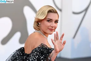 Florence Pugh / florencepugh nude photo #0227