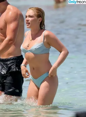 Florence Pugh / florencepugh nude photo #0263