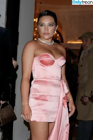 Florence Pugh / florencepugh nude photo #0269