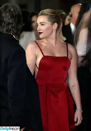 Florence Pugh / florencepugh nude photo #0308