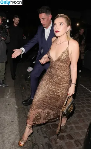 Florence Pugh / florencepugh nude photo #0319