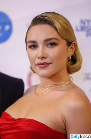 Florence Pugh / florencepugh nude photo #0351