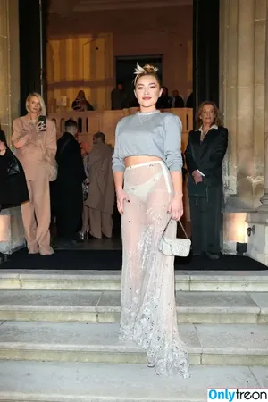 Florence Pugh / florencepugh nude photo #0385