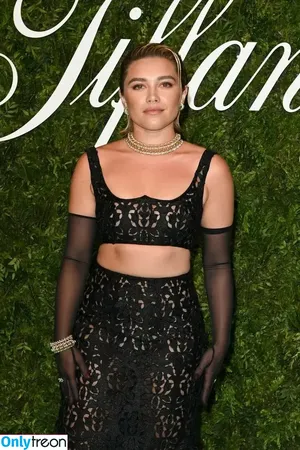 Florence Pugh / florencepugh nude photo #0391
