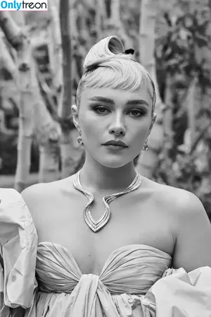 Florence Pugh / florencepugh nude photo #0437