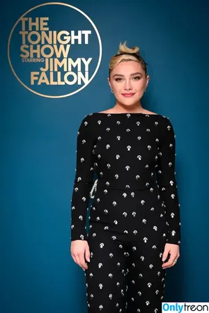 Florence Pugh / florencepugh nude photo #0455